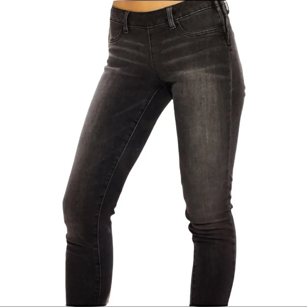 Mid Rise Black Colored Denim White Washed Skinny Jeans NEW